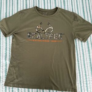 Realtree Olive Graphic Tee with Logo